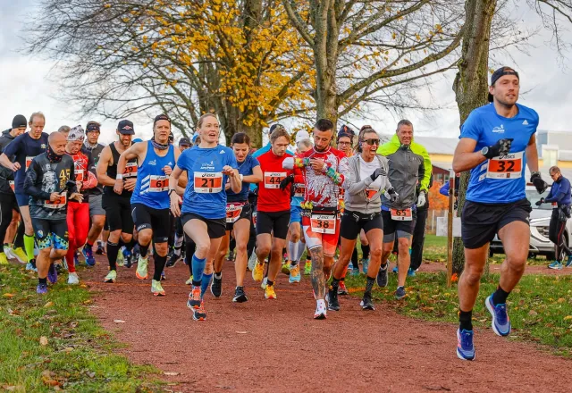 start åland marathon ivriga löpare