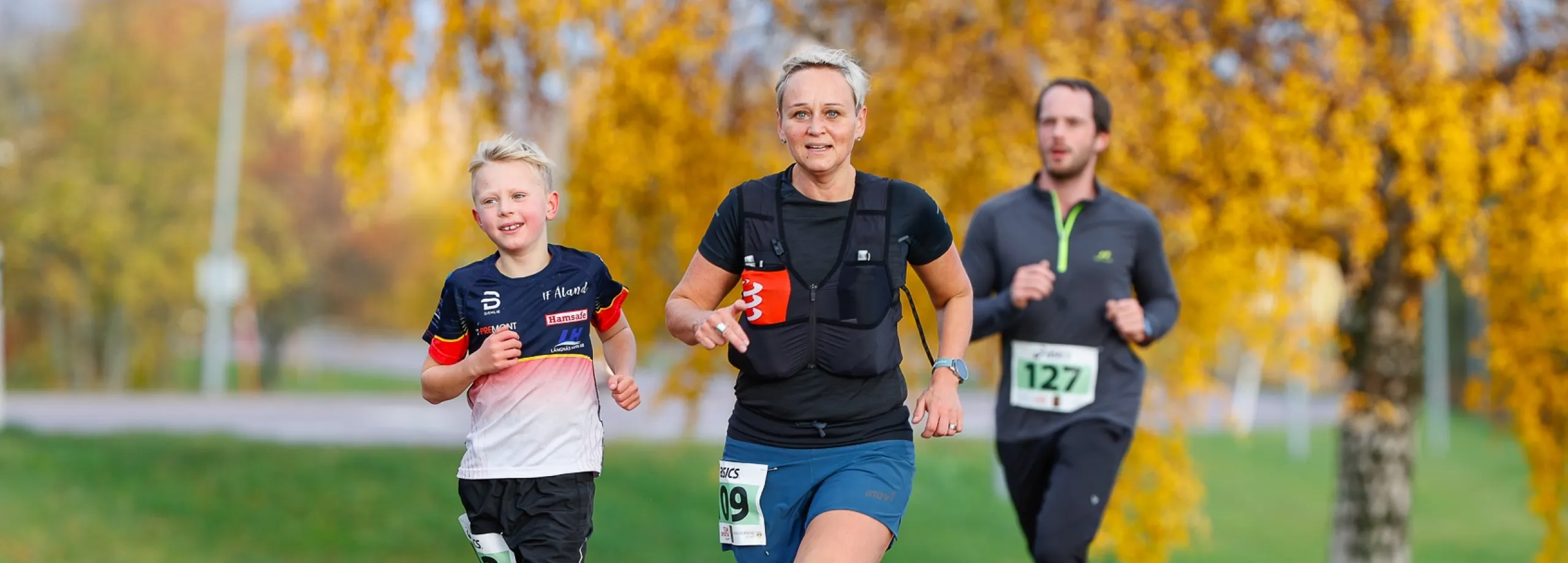 tre åland marathon-löpare